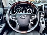 Toyota Land Cruiser-21