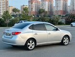 Hyundai Elantra-25