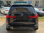 BMW X7-12