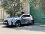 Lexus UX 300h-1