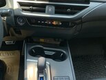 Lexus UX 300h-14