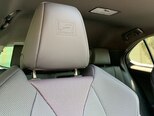 Lexus UX 300h-17