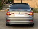 Volkswagen Jetta-7