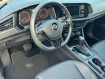 Volkswagen Jetta-19