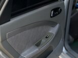 Suzuki Forenza-13