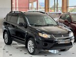 Mitsubishi Outlander-3