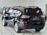 Mitsubishi Outlander-8