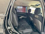 Mitsubishi Outlander-30