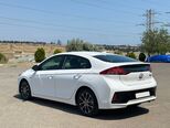 Hyundai IONIQ-10