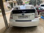 Toyota Prius-2
