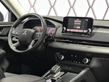 Mitsubishi Outlander-11