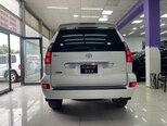 Toyota Land Cruiser Prado-10
