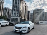 Hyundai Sonata-1