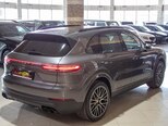 Porsche Cayenne-7
