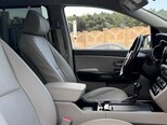 Kia Carnival-10