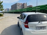 Nissan Note-7