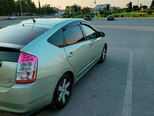 Toyota Prius-4