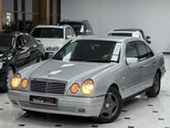 Mercedes E 200-5