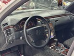 Mercedes E 200-10