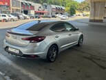 Hyundai Elantra-2