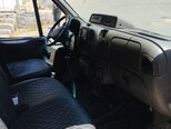 Ford Transit-17