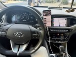 Hyundai IONIQ-13