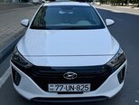 Hyundai IONIQ-1