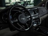 Kia Carnival-11