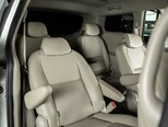 Kia Carnival-31