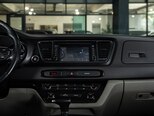 Kia Carnival-15