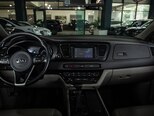 Kia Carnival-14