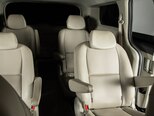 Kia Carnival-32
