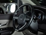 Kia Carnival-27