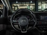 Kia Carnival-17