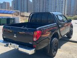 Mitsubishi L200-7