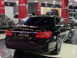 Mercedes E 300-8