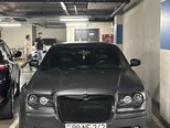 Chrysler 300C-16