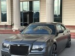 Chrysler 300C-12