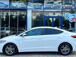 Hyundai Elantra-11