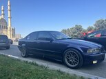 BMW 320-3