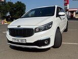 Kia Carnival-1