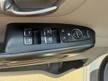 Kia Carnival-5