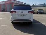 Kia Carnival-7