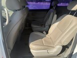 Kia Carnival-9