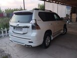 Toyota Land Cruiser Prado-11
