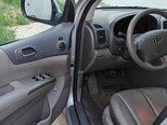 Kia Carnival-9