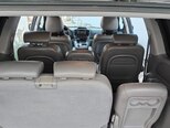 Kia Carnival-10
