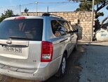 Kia Carnival-4