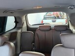 Kia Carnival-11