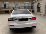 Mercedes E 300 de-5